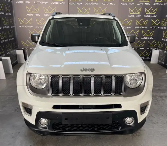 Jeep Renegade view 2