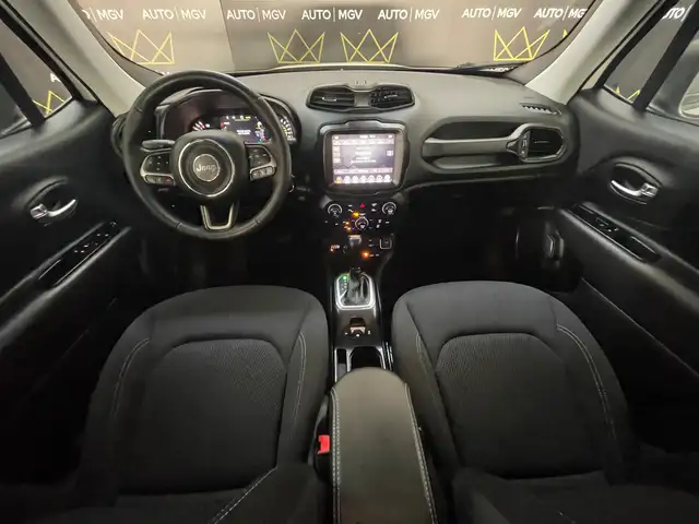 Jeep Renegade view 9