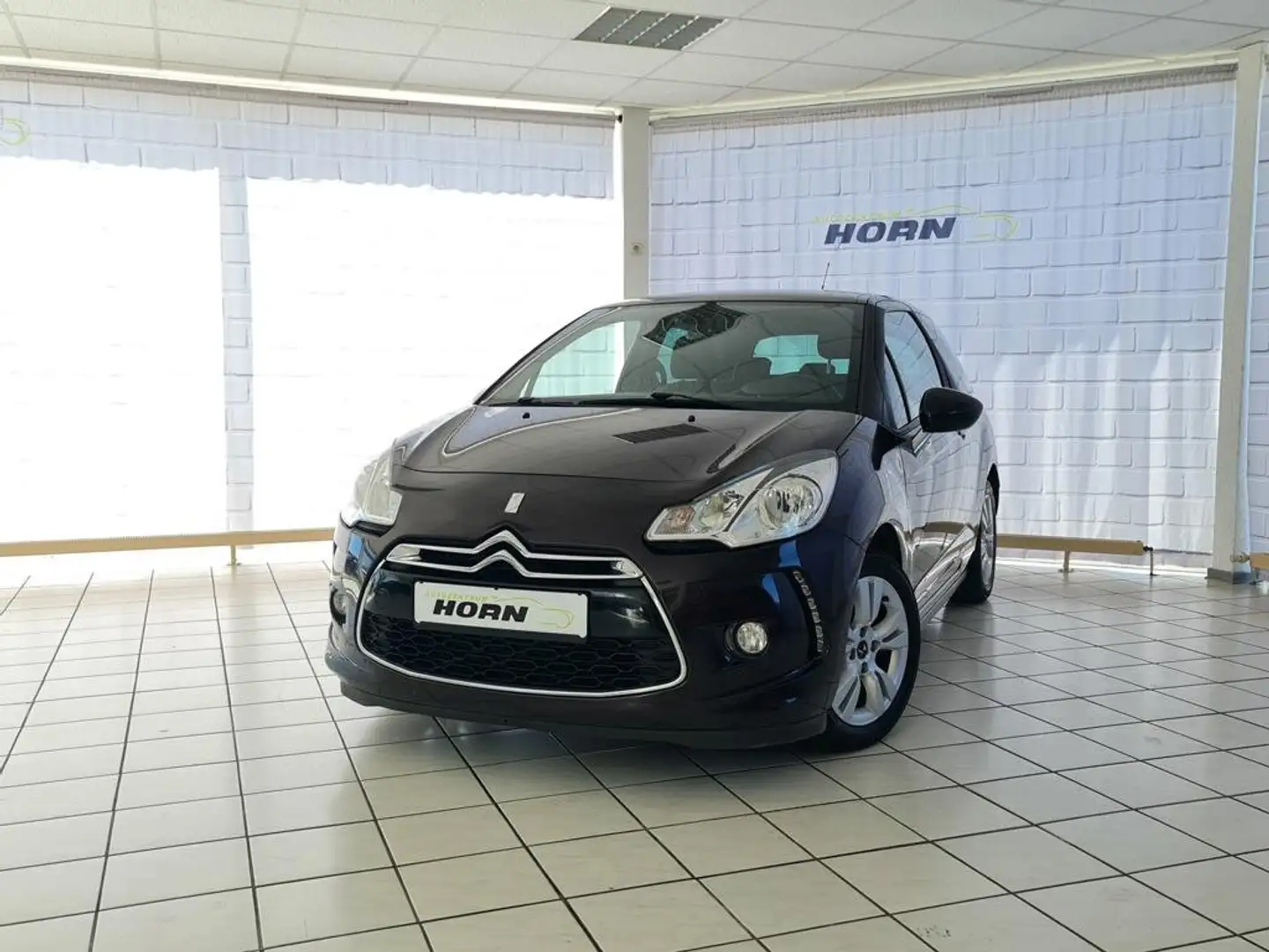 Citroen DS3 SoChic, PDC, Navi, Klima, LMF, Scheckheftgepflegt Violett - 1