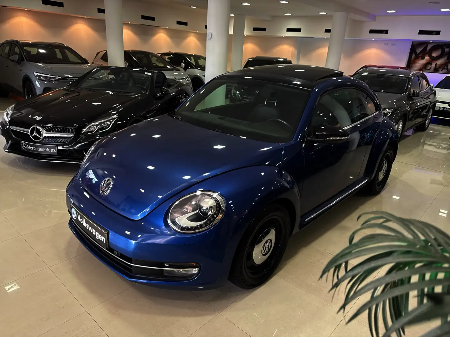 Volkswagen Beetle 1.2 TSI Design 105 Blau - 1