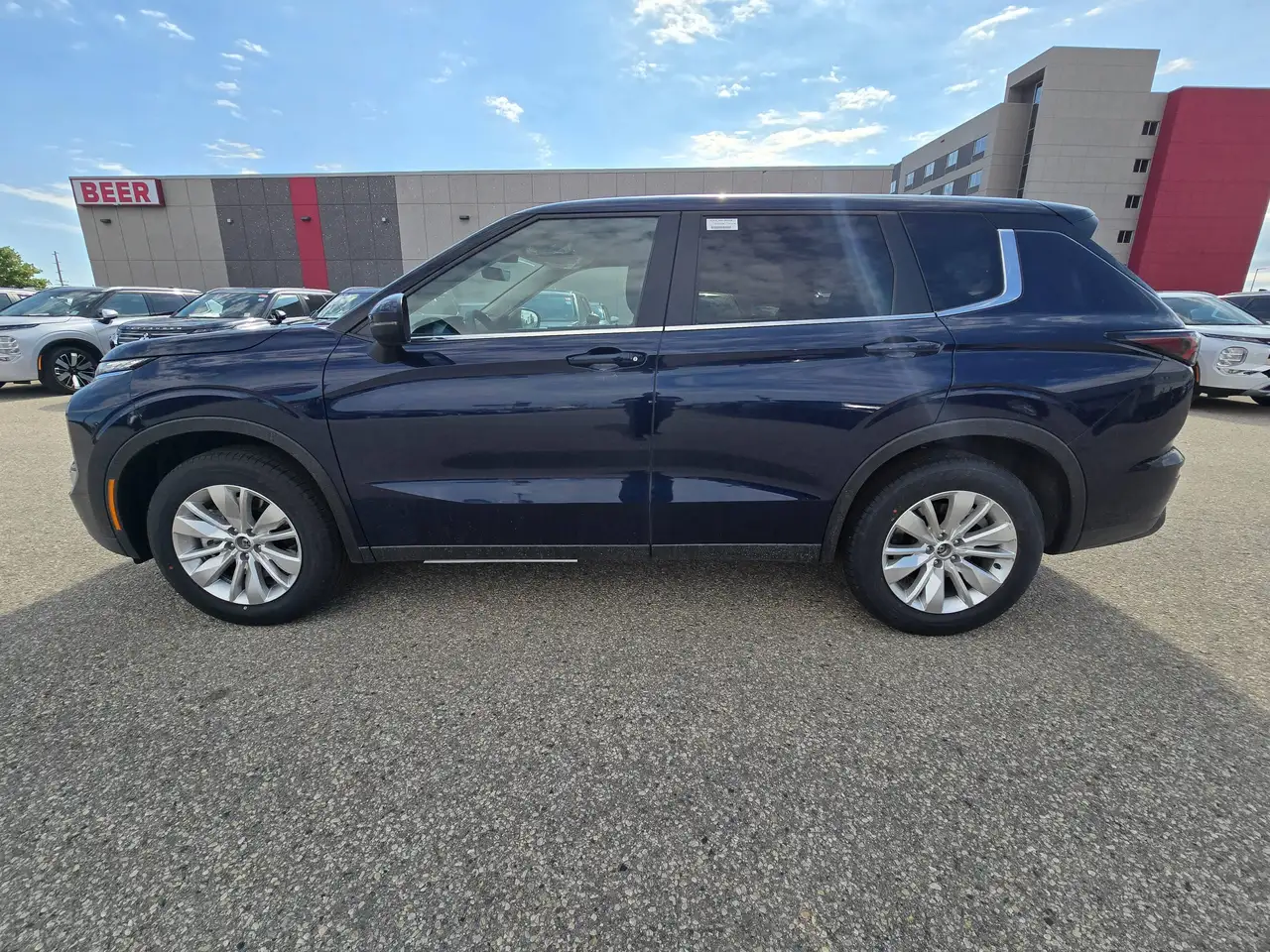 Mitsubishi Outlander снимка Mitsubishi Outlander