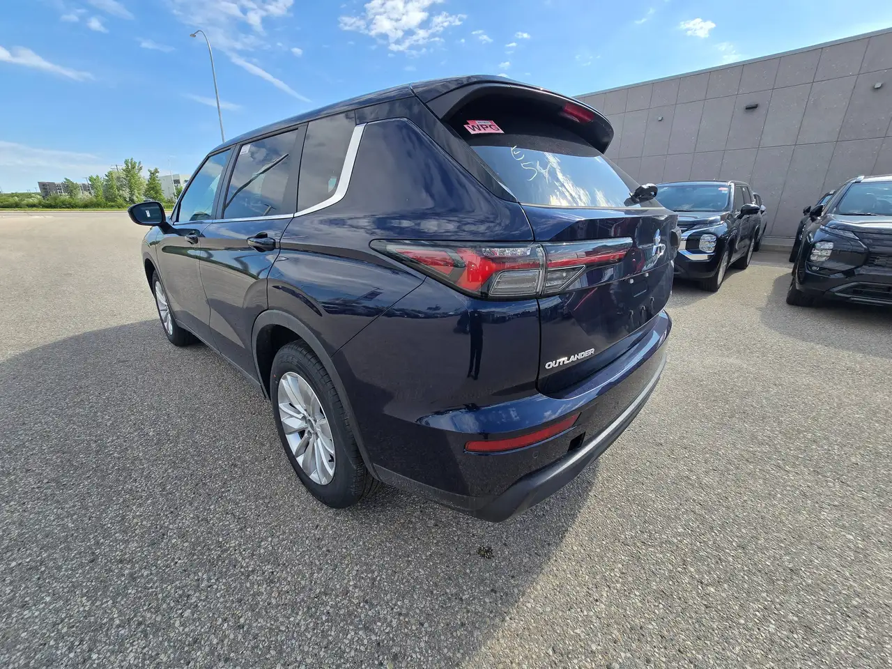 Mitsubishi Outlander снимка Mitsubishi Outlander