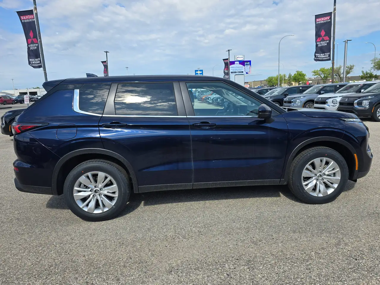 Mitsubishi Outlander снимка Mitsubishi Outlander
