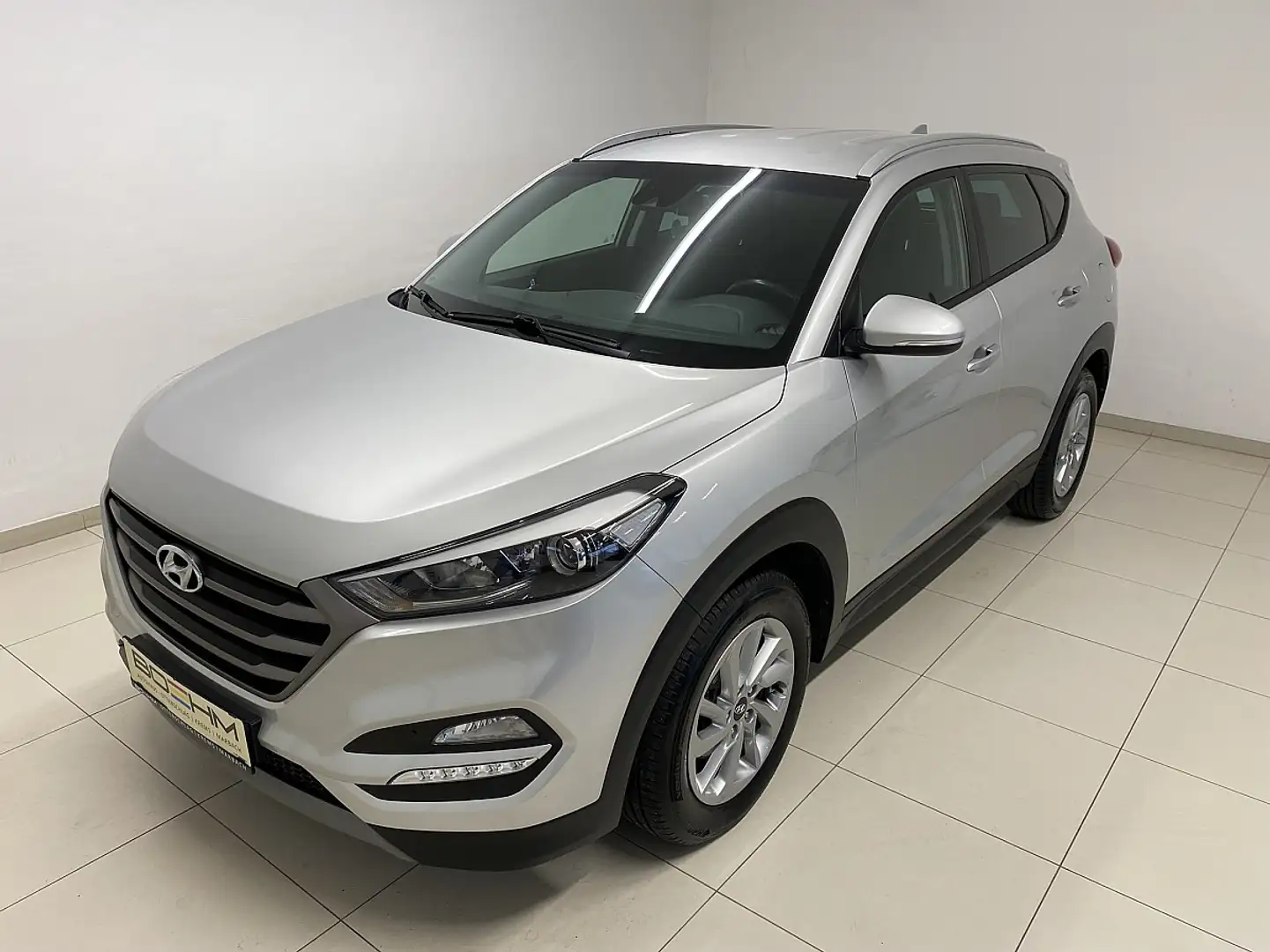 Hyundai TUCSON Tucson 136PS.TurboDiesel Allrad Automatik6 Grijs - 1