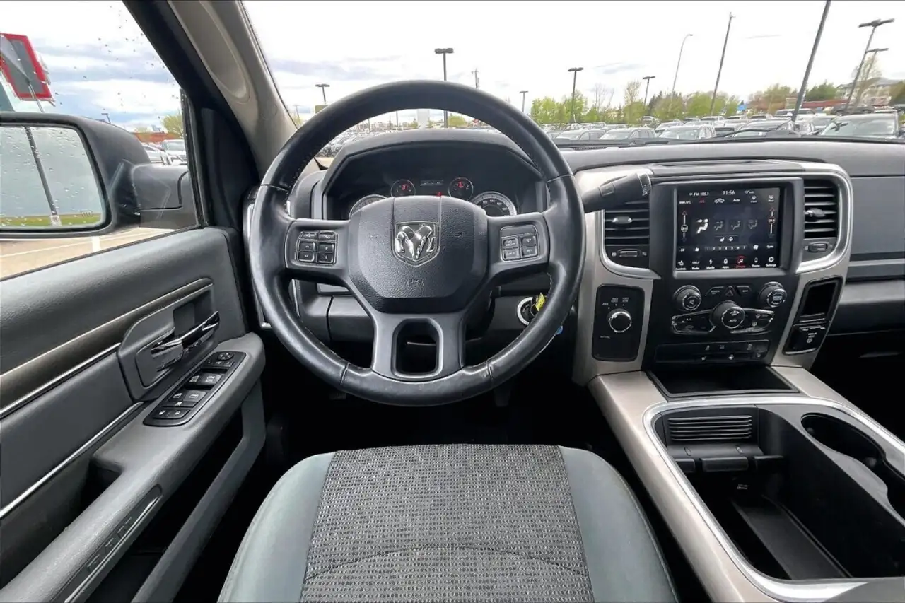 RAM 2500 снимка RAM 2500