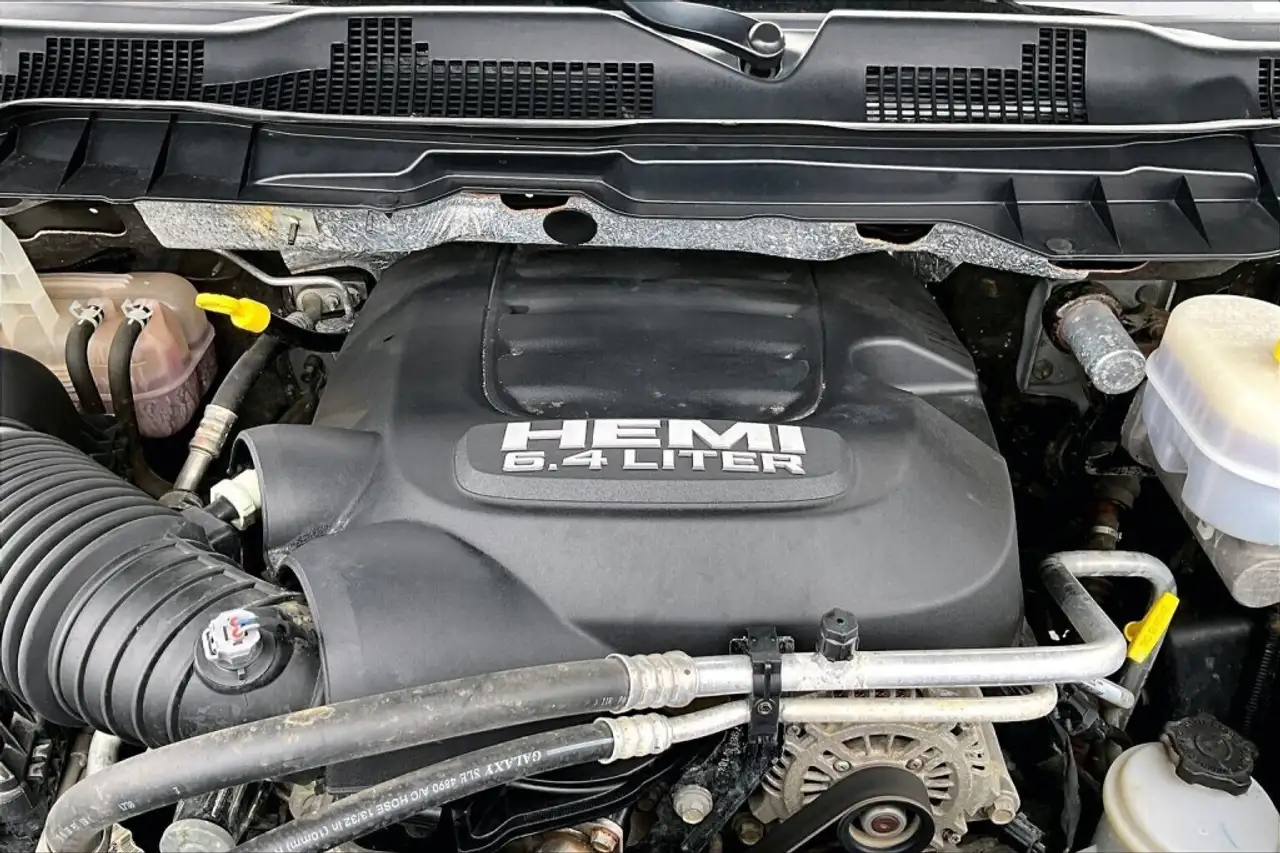 RAM 2500 снимка RAM 2500