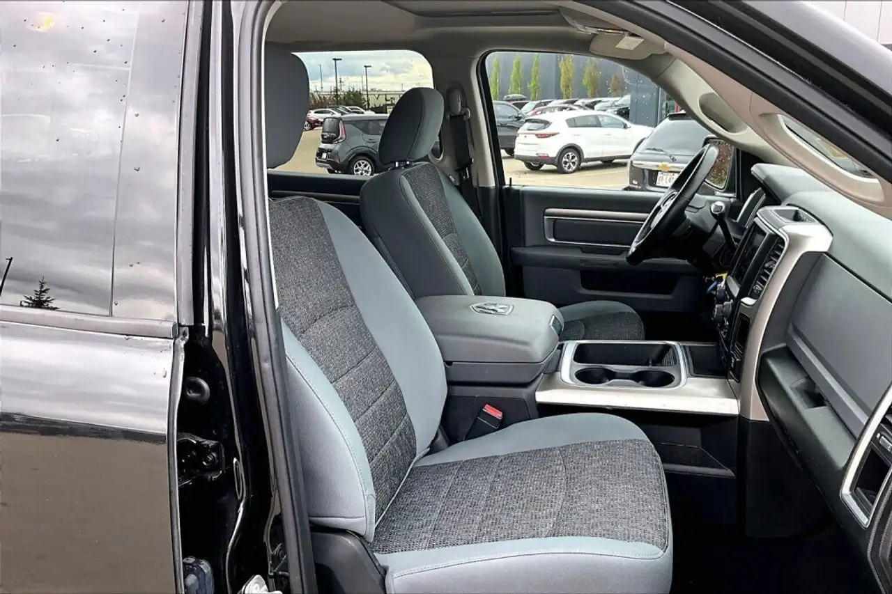 RAM 2500 снимка RAM 2500