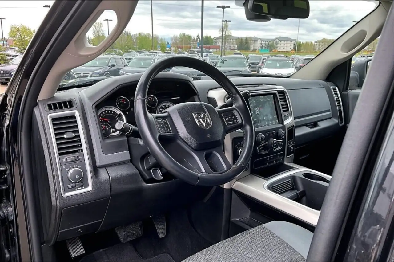 RAM 2500 снимка RAM 2500