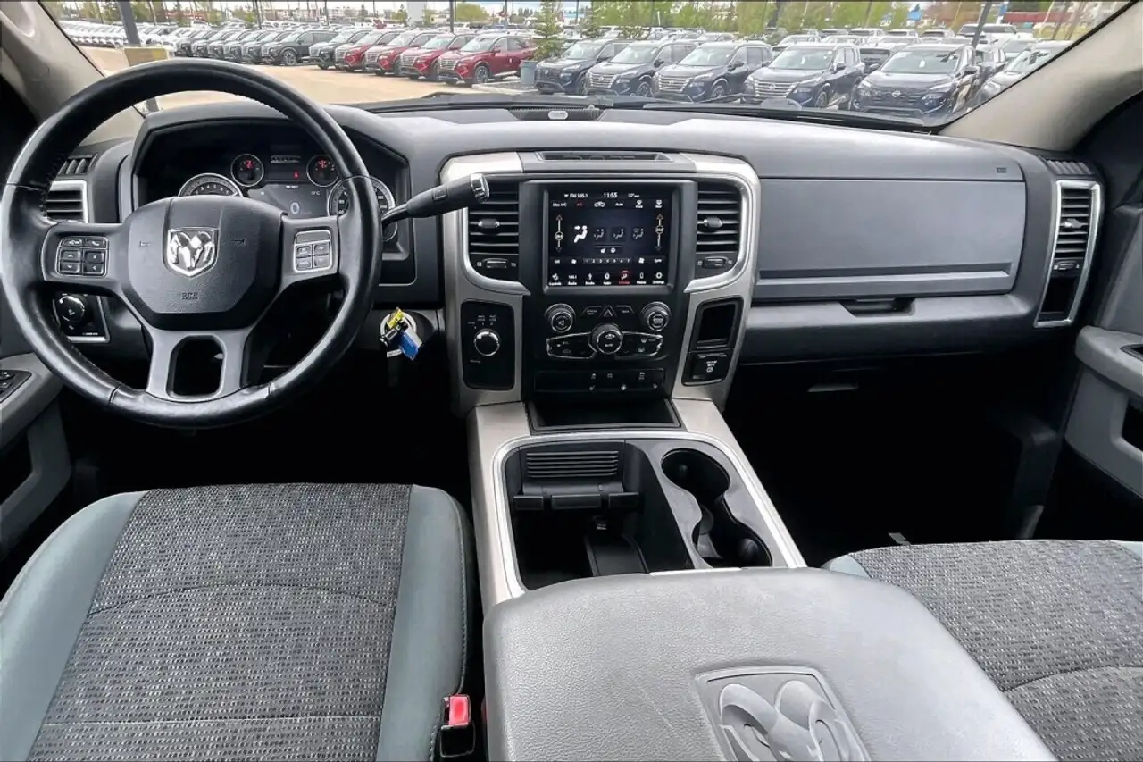 RAM 2500 снимка RAM 2500