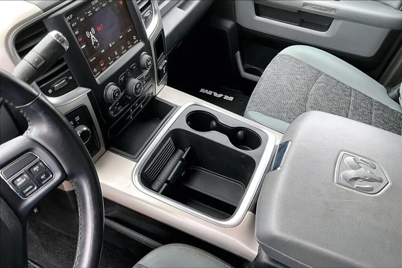 RAM 2500 снимка RAM 2500