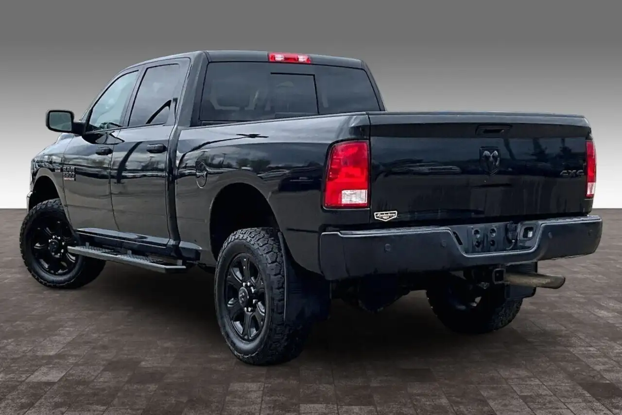 RAM 2500 снимка RAM 2500