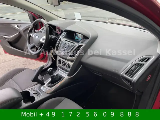 Ford Focus view 10