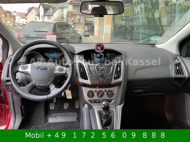 Ford Focus view 11