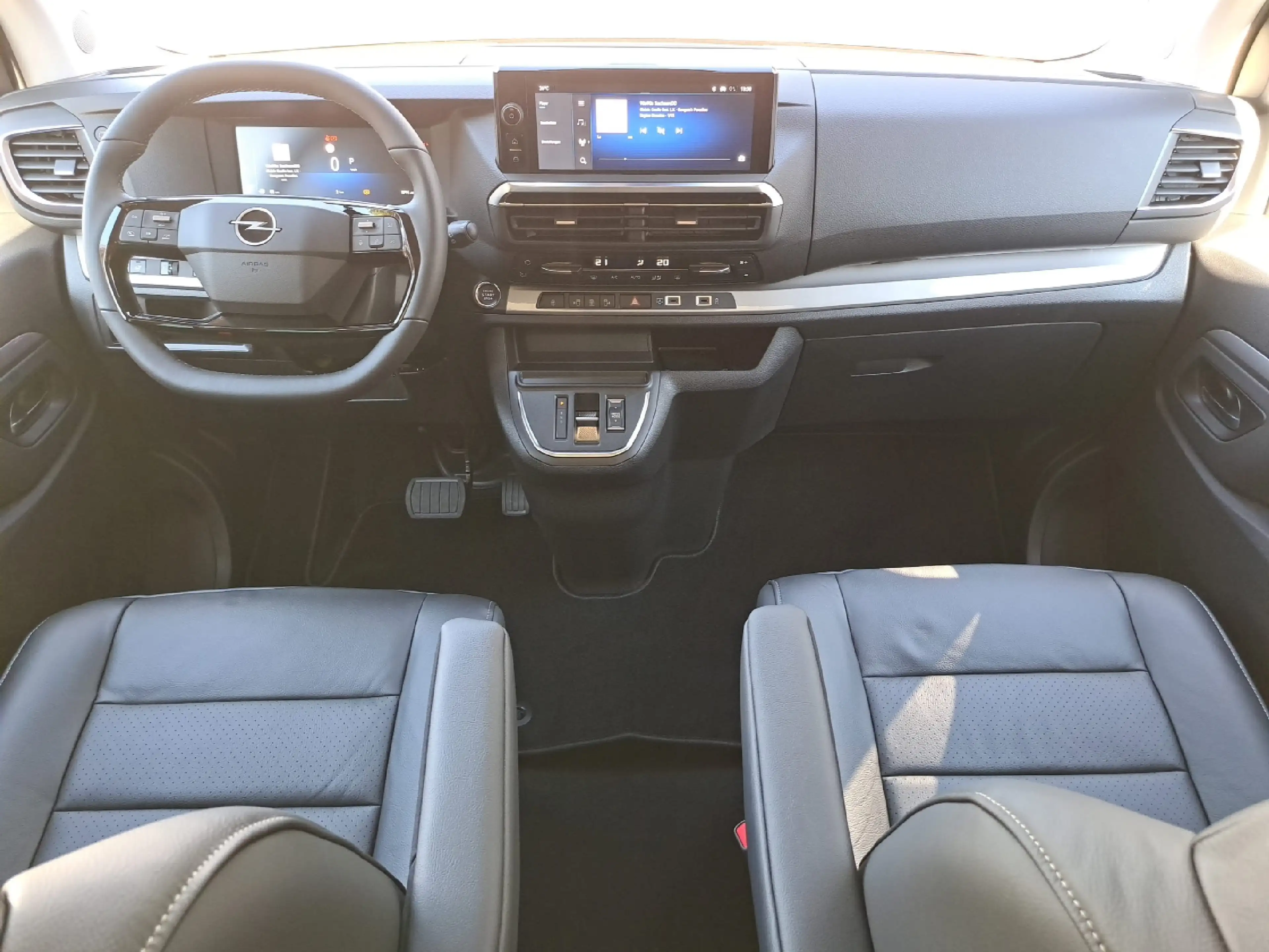 Opel Zafira Life 2.2 Diesel GS XL *MATRIX*STDHZ*AHK*LM — photo 9