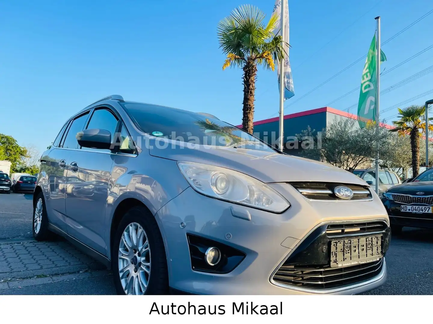 Ford Grand C-Max Grand C-MAX Titanium Plateado - 1
