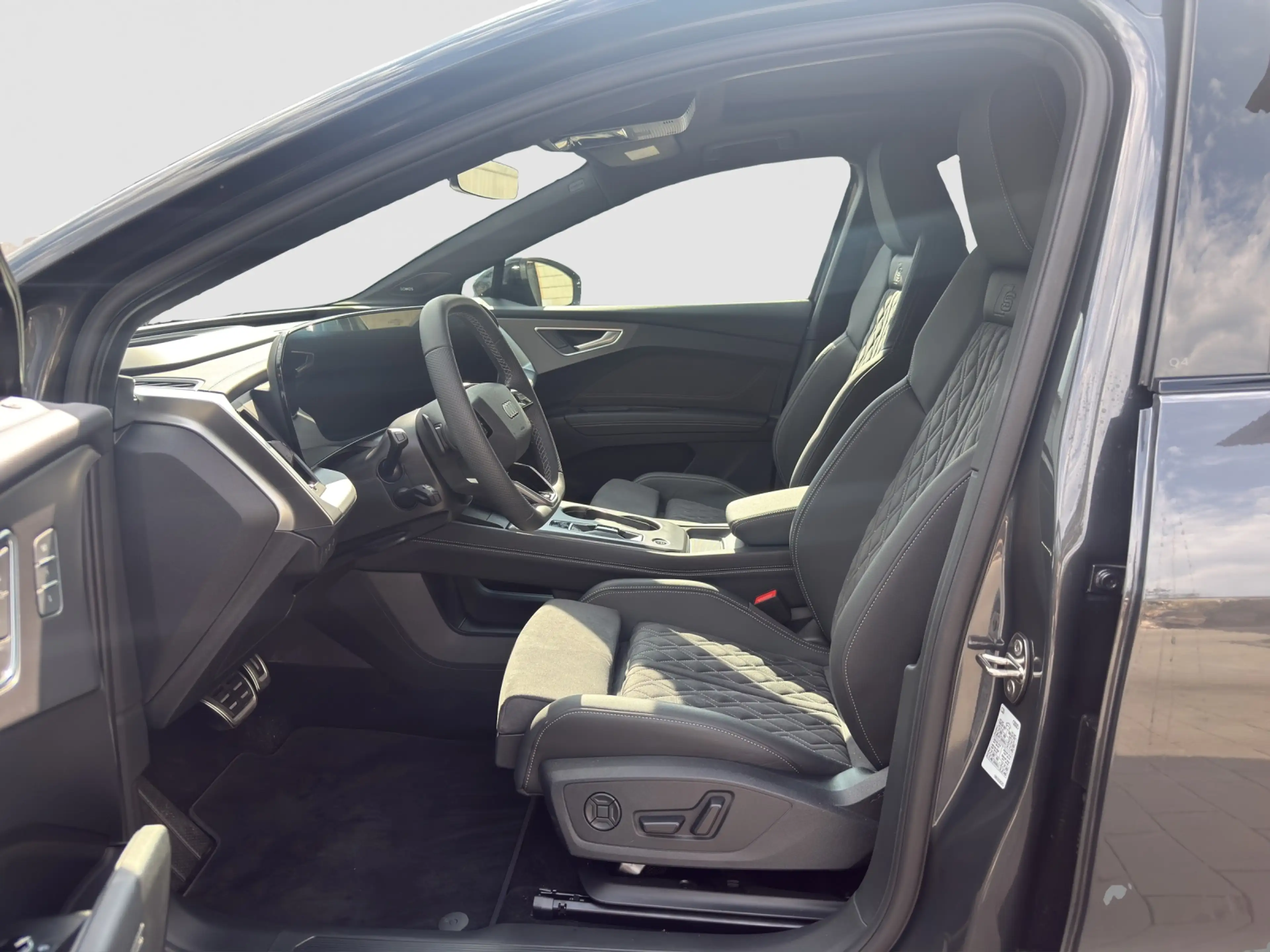 Audi e-tron quattro 220 kW FACELIFT; Tech Pro — photo 6