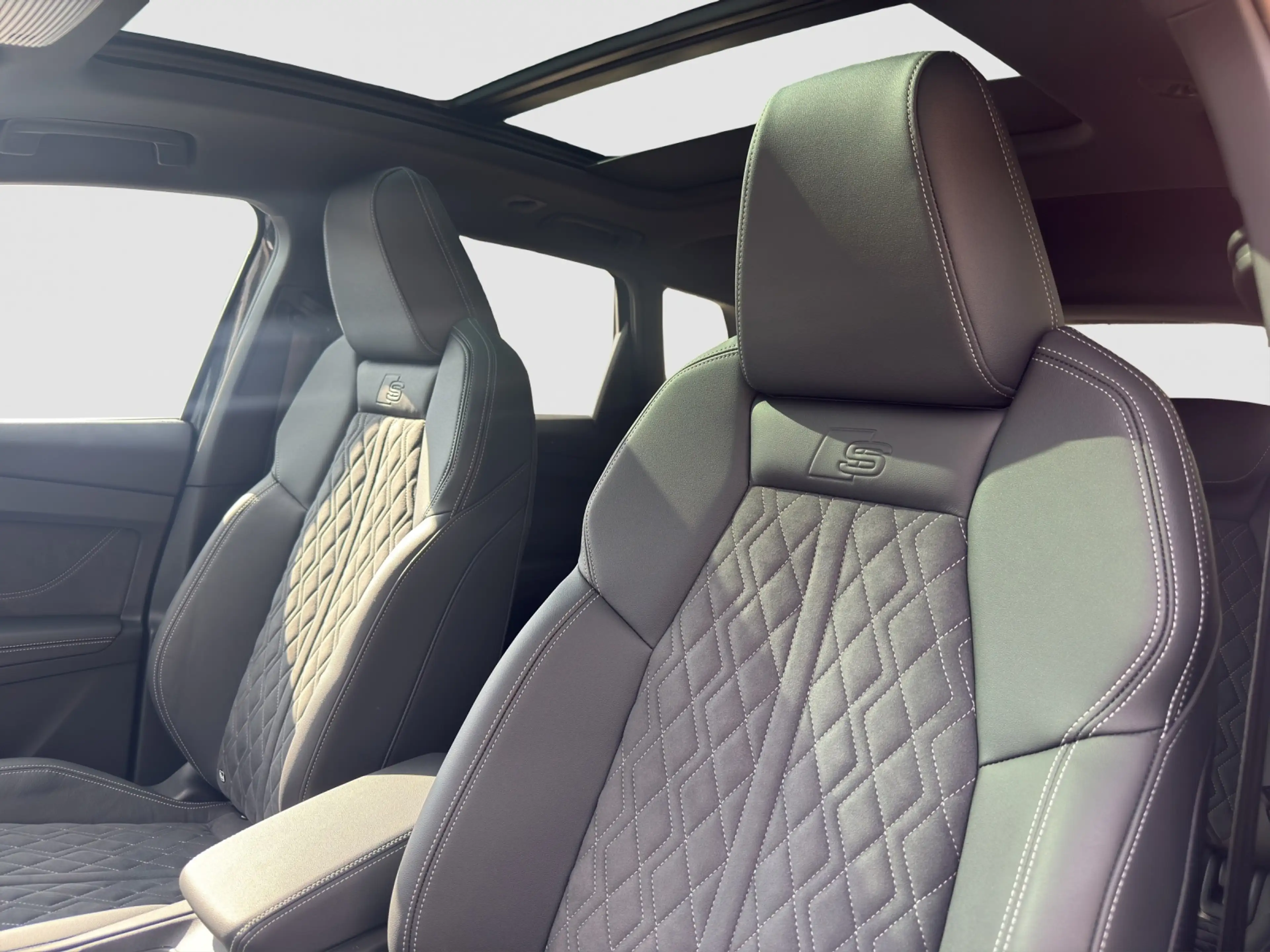 Audi e-tron quattro 220 kW FACELIFT; Tech Pro — photo 15