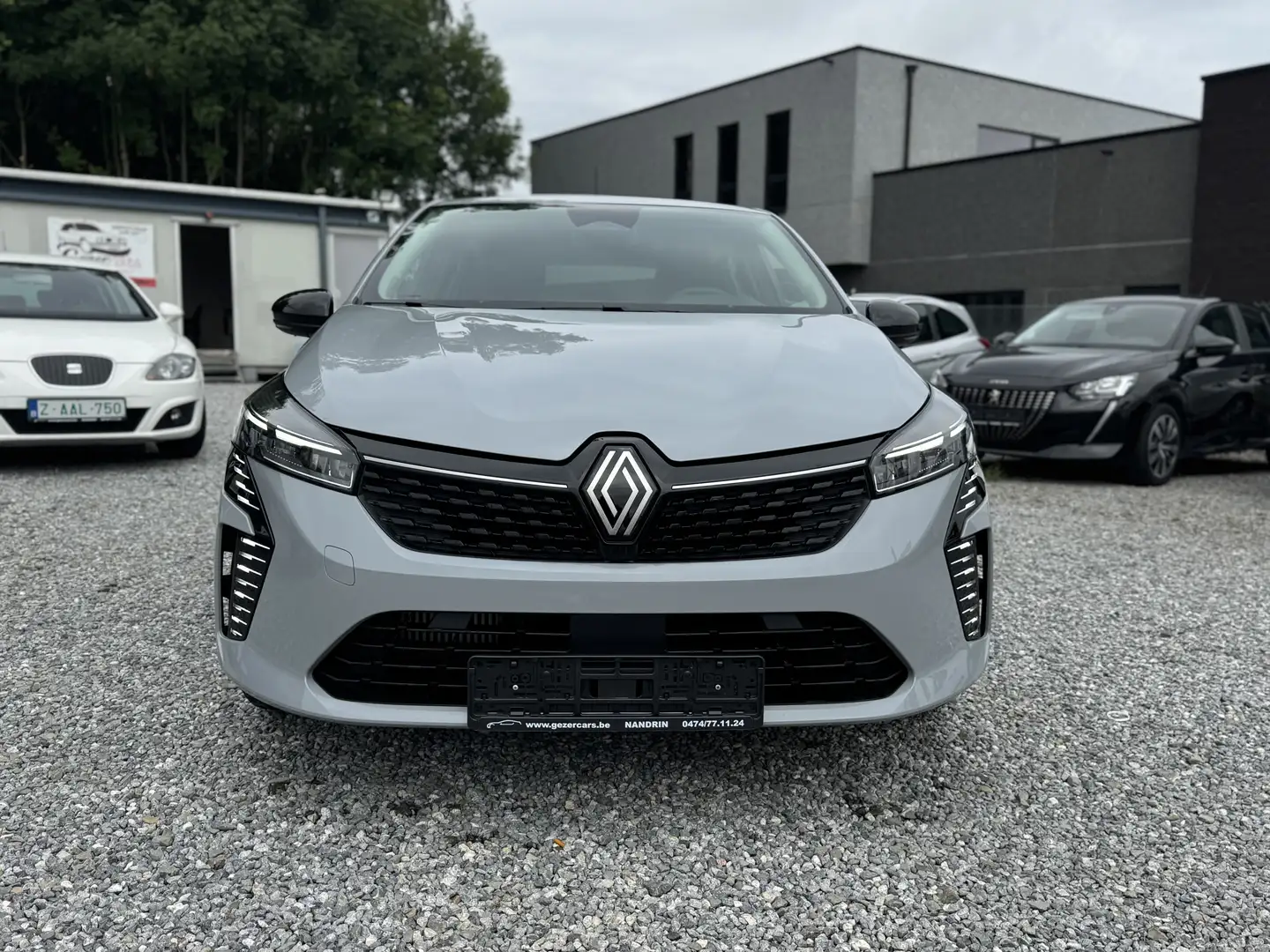 Renault Clio 1.0 TCe VOITURE NEUF Gris - 2