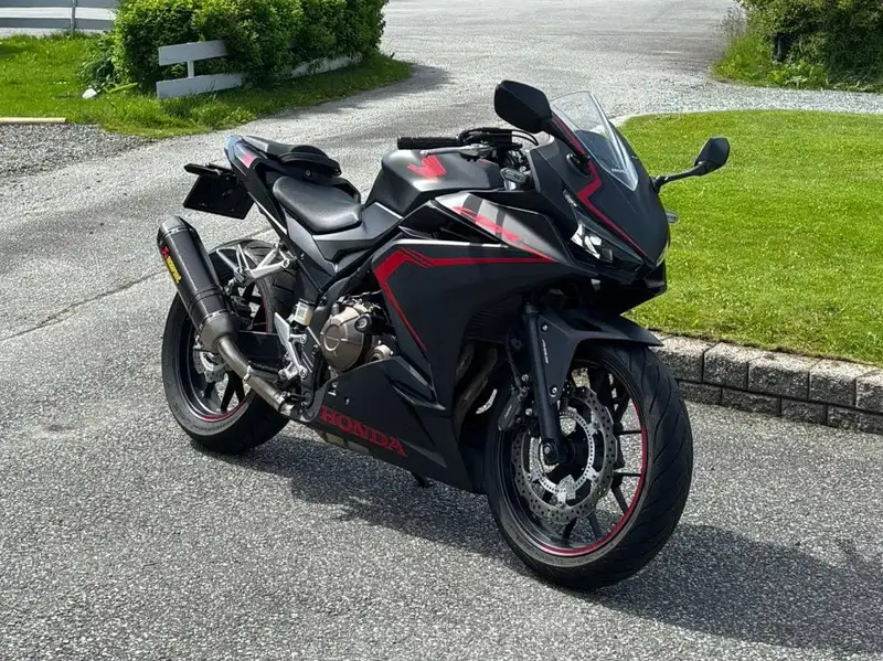Honda CBR 500 R - foto 2