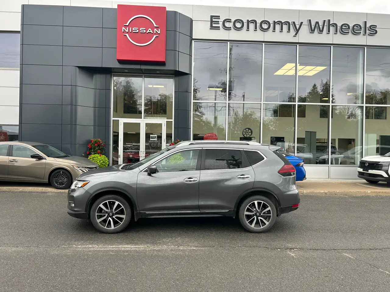 Nissan Rogue photo Nissan Rogue