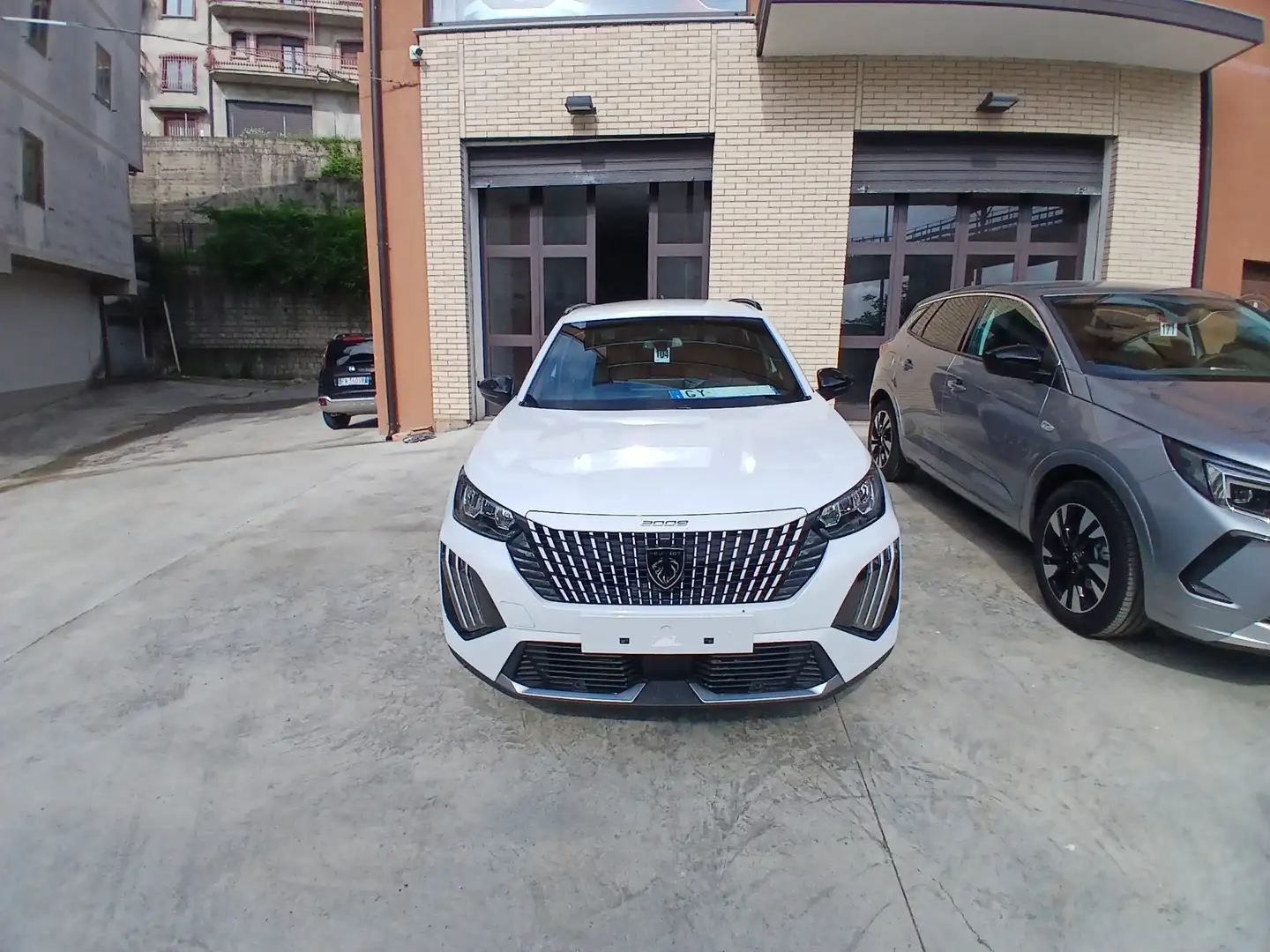 Peugeot 2008 2008 PureTech 100 S&S Allure Blanc - 1