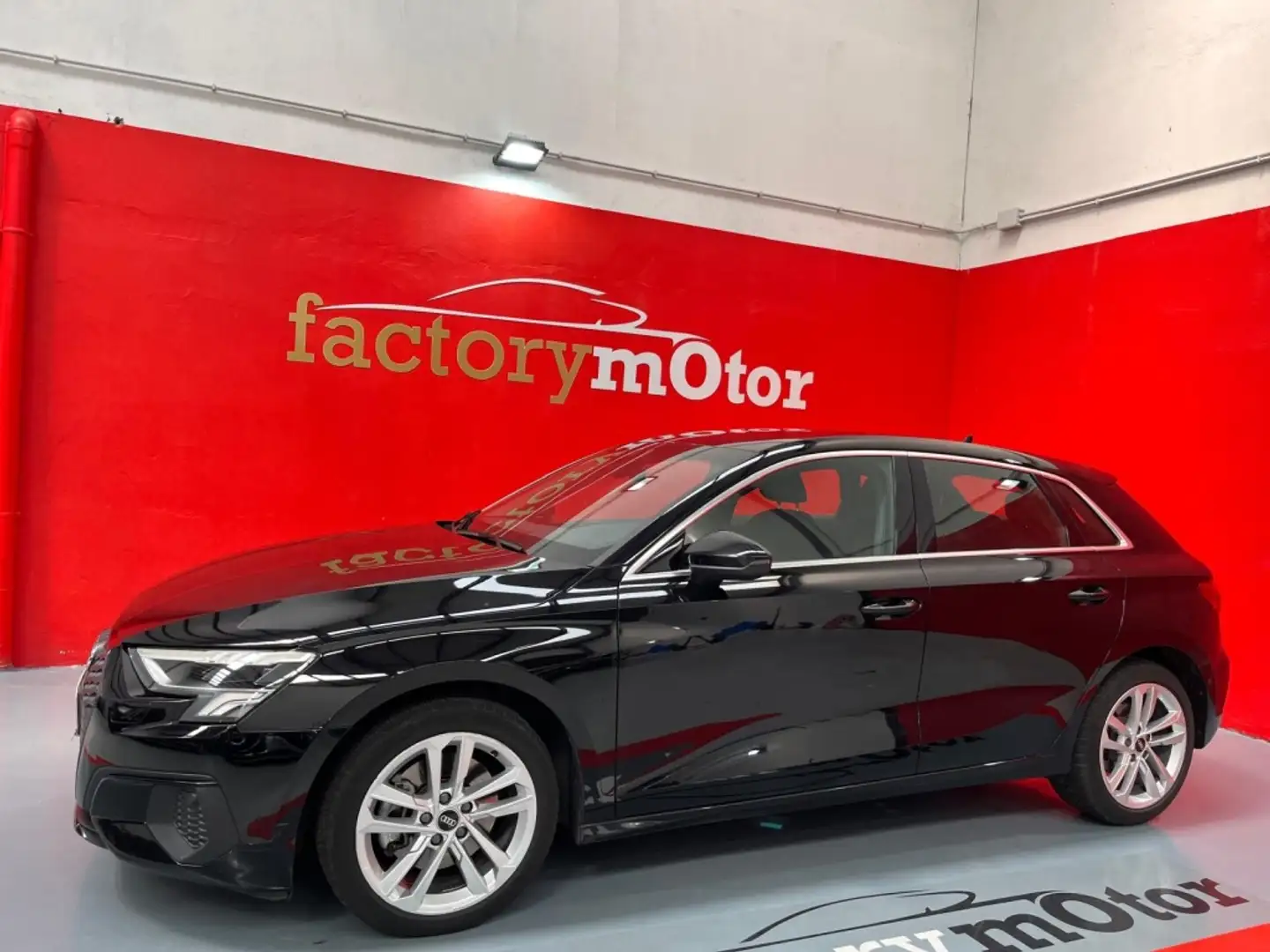 Audi A3 Sportback 35TDI S tronic Noir - 1