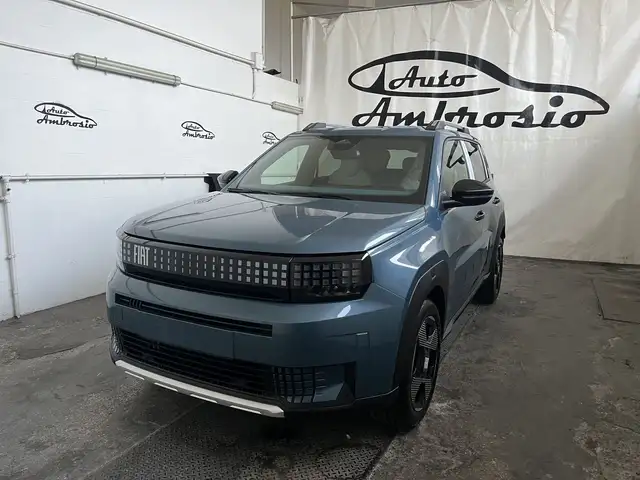 Fiat Grande Panda Hybrid La Prima