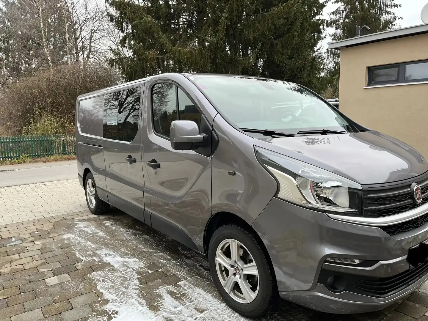 Fiat Talento 1,6 EcoJet Twin-Turbo 125 LR Executive Grau - 1