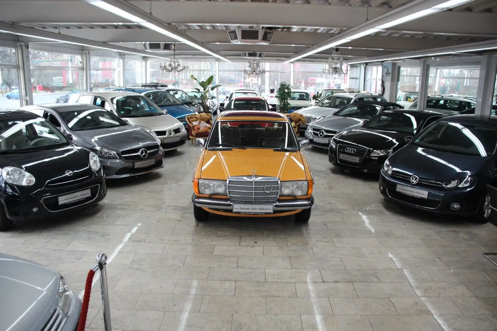 Mercedes-Benz 240 W123 240 D *H-Zulassung* Orange - 1