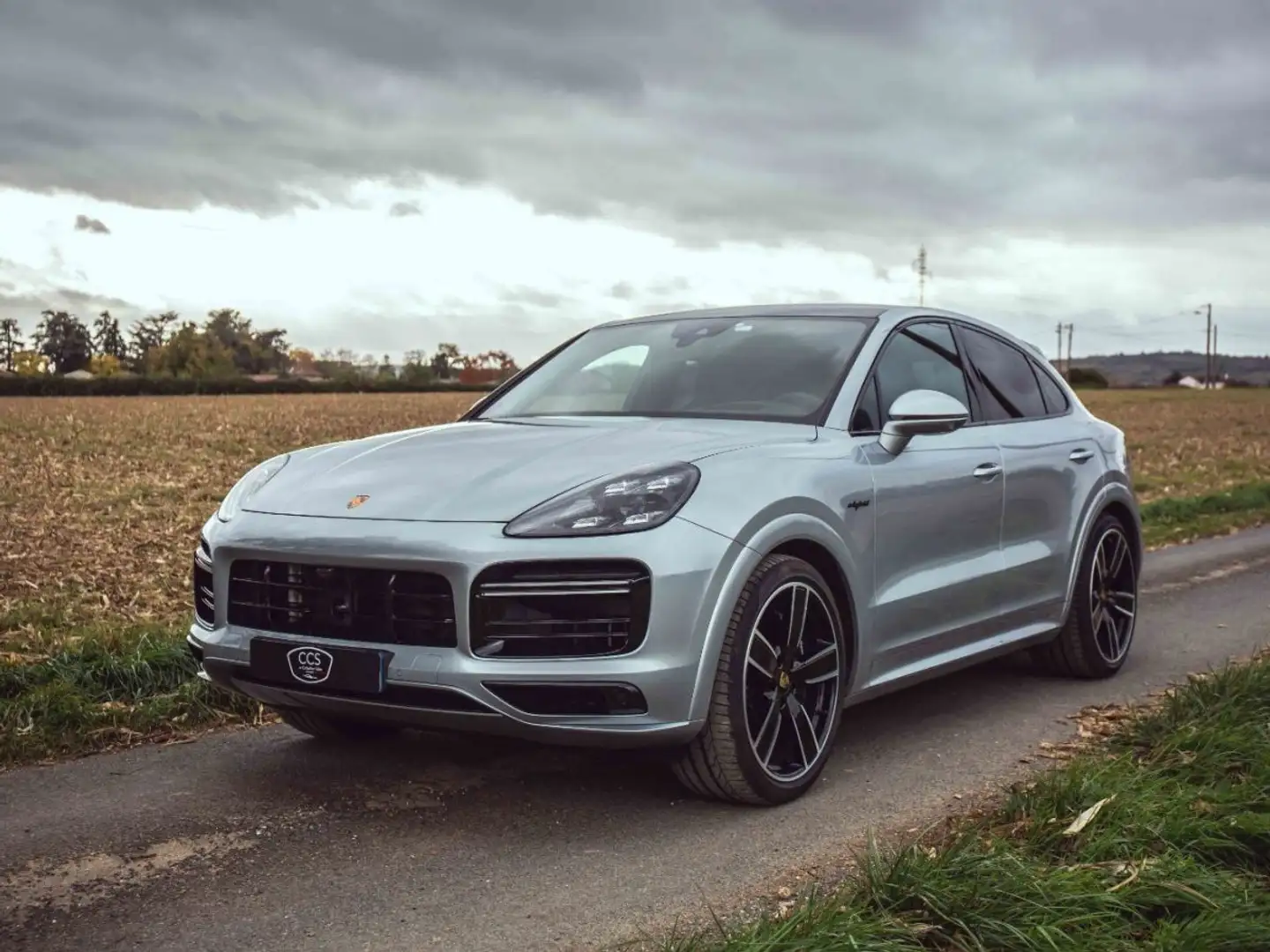 Porsche Cayenne III COUPE 4.0 V8 E-HYBRID 680 ch TURBO S - PORSCHE APPROVED - Attelage - PLDS+ - Sport Design - Ventilés - Echappement Sp Grijs - 1
