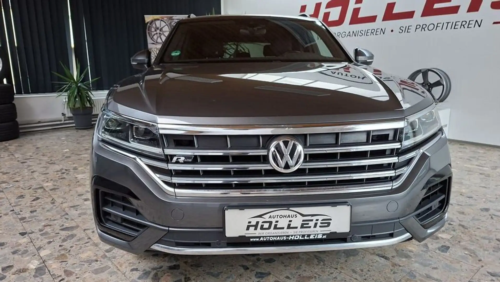 Volkswagen Touareg 4Motion V6 TDI R-Line Aut.Tausch möglich Grau - 2