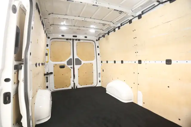 Volkswagen Crafter view 22