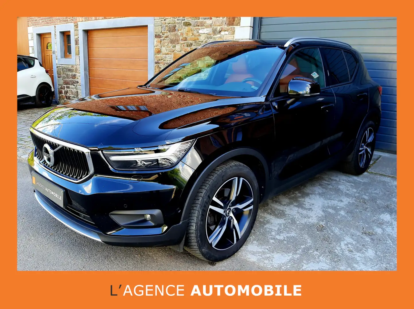 Volvo XC40 2.0 D4 AWD Launch Edition Geartronic - Garantie crna - 1