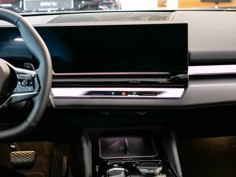 BMW 520 i ACC RFK NAVI LED Sound Syst. PDC V+H DAB — photo 12