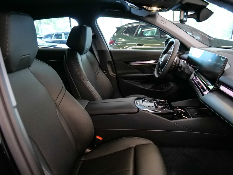 BMW 520 i ACC RFK NAVI LED Sound Syst. PDC V+H DAB — photo 15