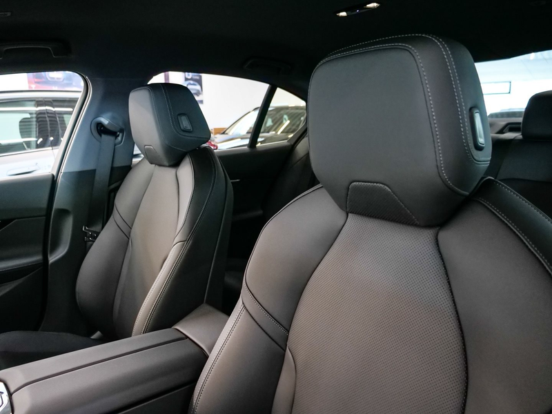 BMW 520 i ACC RFK NAVI LED Sound Syst. PDC V+H DAB — photo 9