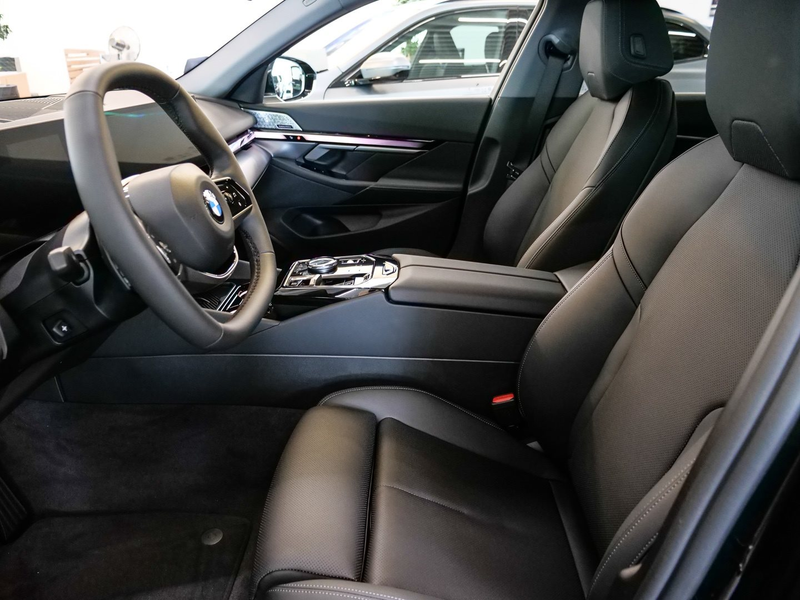BMW 520 i ACC RFK NAVI LED Sound Syst. PDC V+H DAB — photo 8