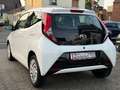 Toyota AYGO x-play *Kamera*Apple*Android*Sitzhz.*Klima* Белый - thumbnail 4