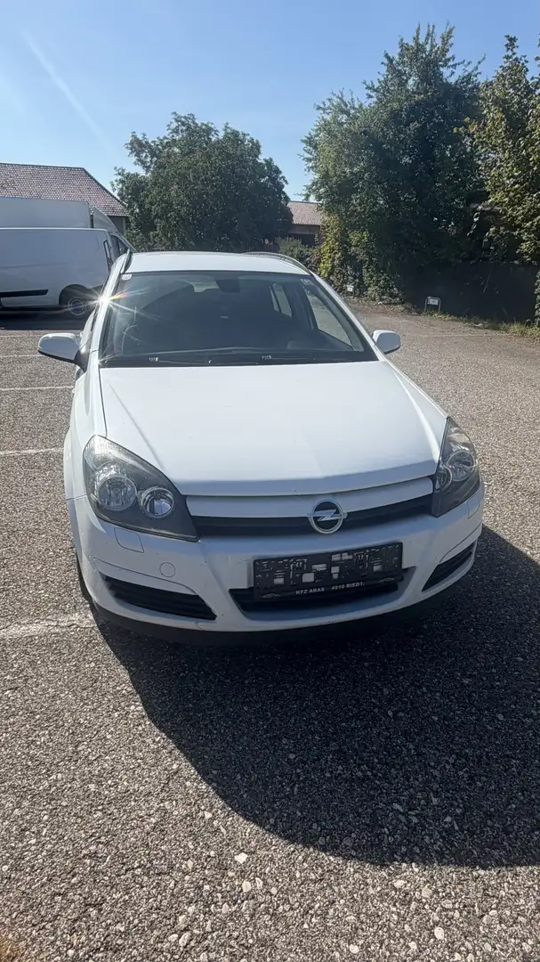 Opel Astra Caravan Elegance - 1