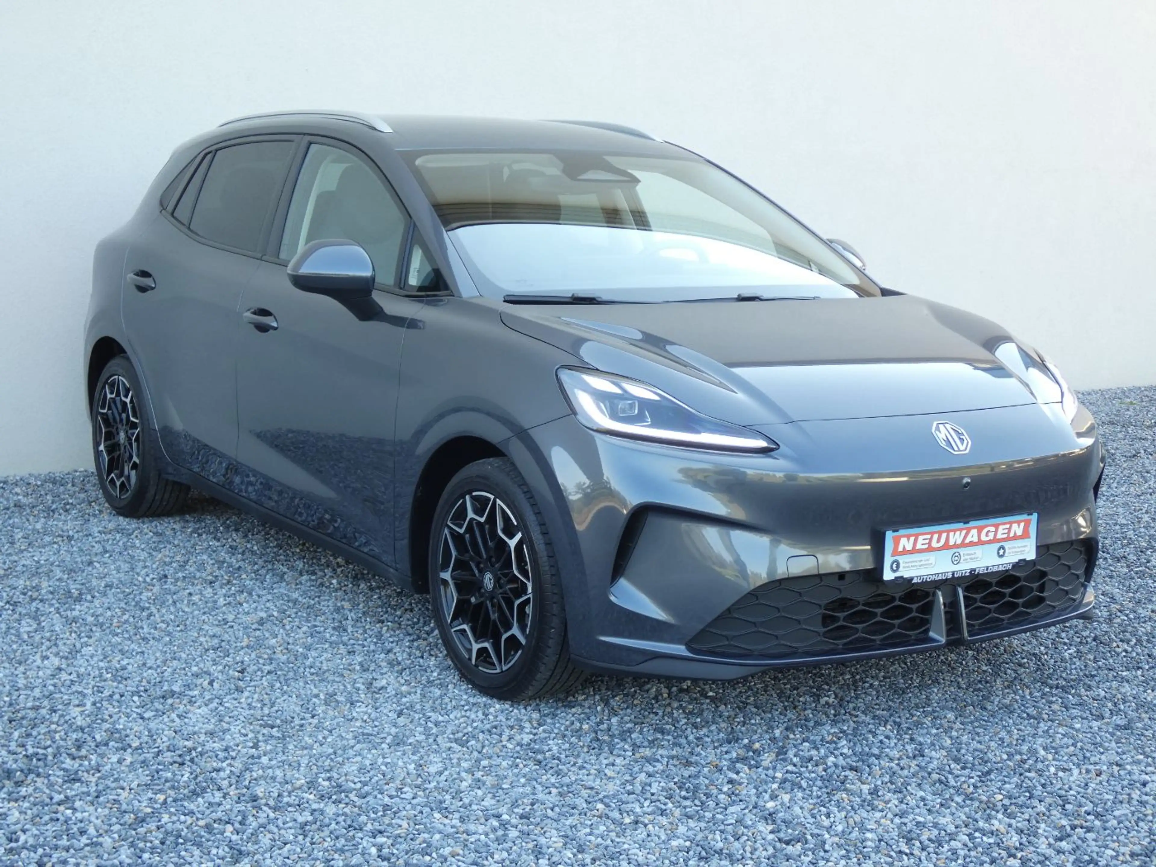 MG MG4 Urban Luxury 54kwh +Wärmep.+360°+LED+Fahras. — photo 4