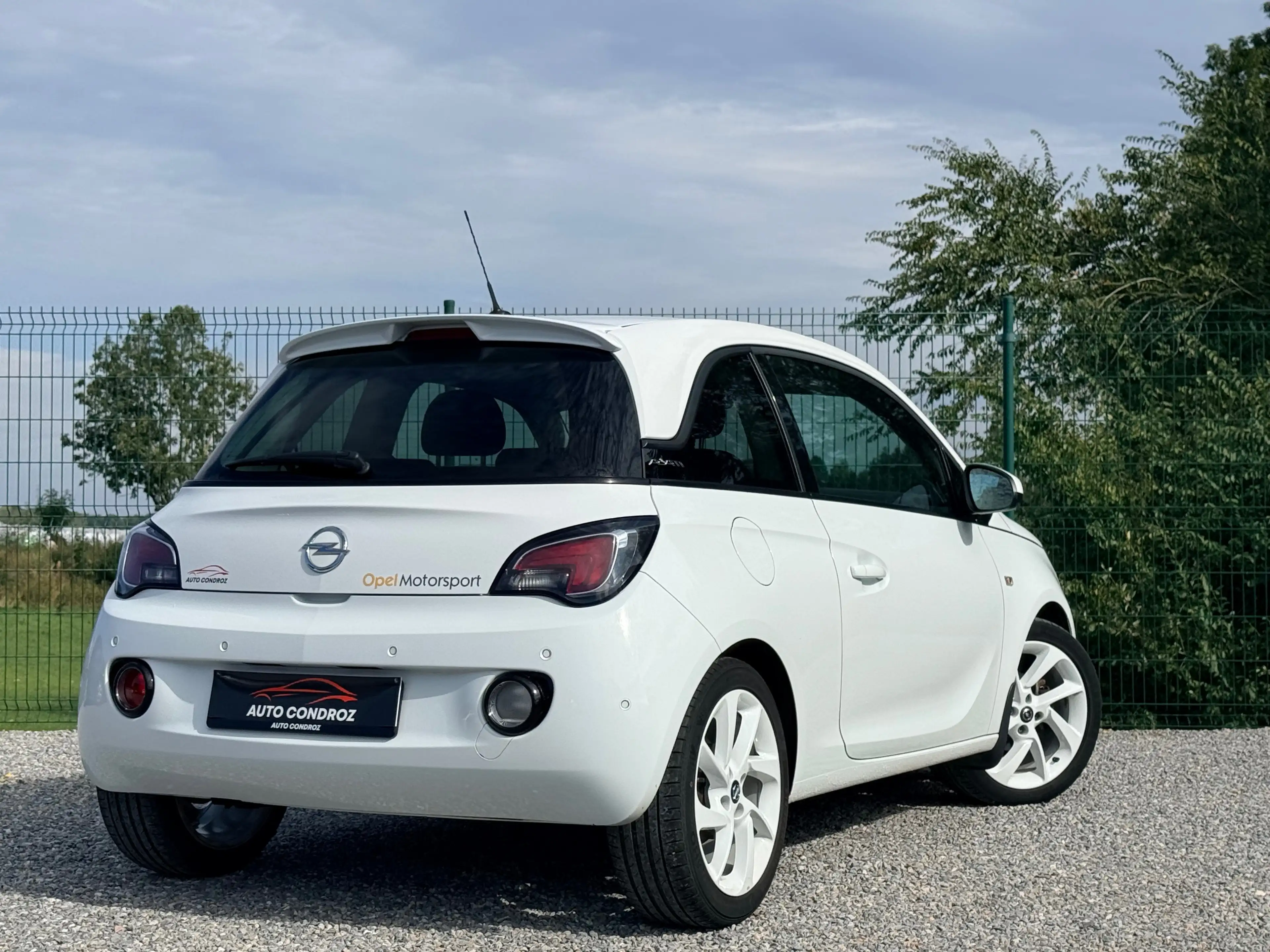 Opel Adam Adam 1.2i // FINITION MOTORSPORT // RADAR AV AR // CLIM // 12 MOIS GARANTIE — photo 3