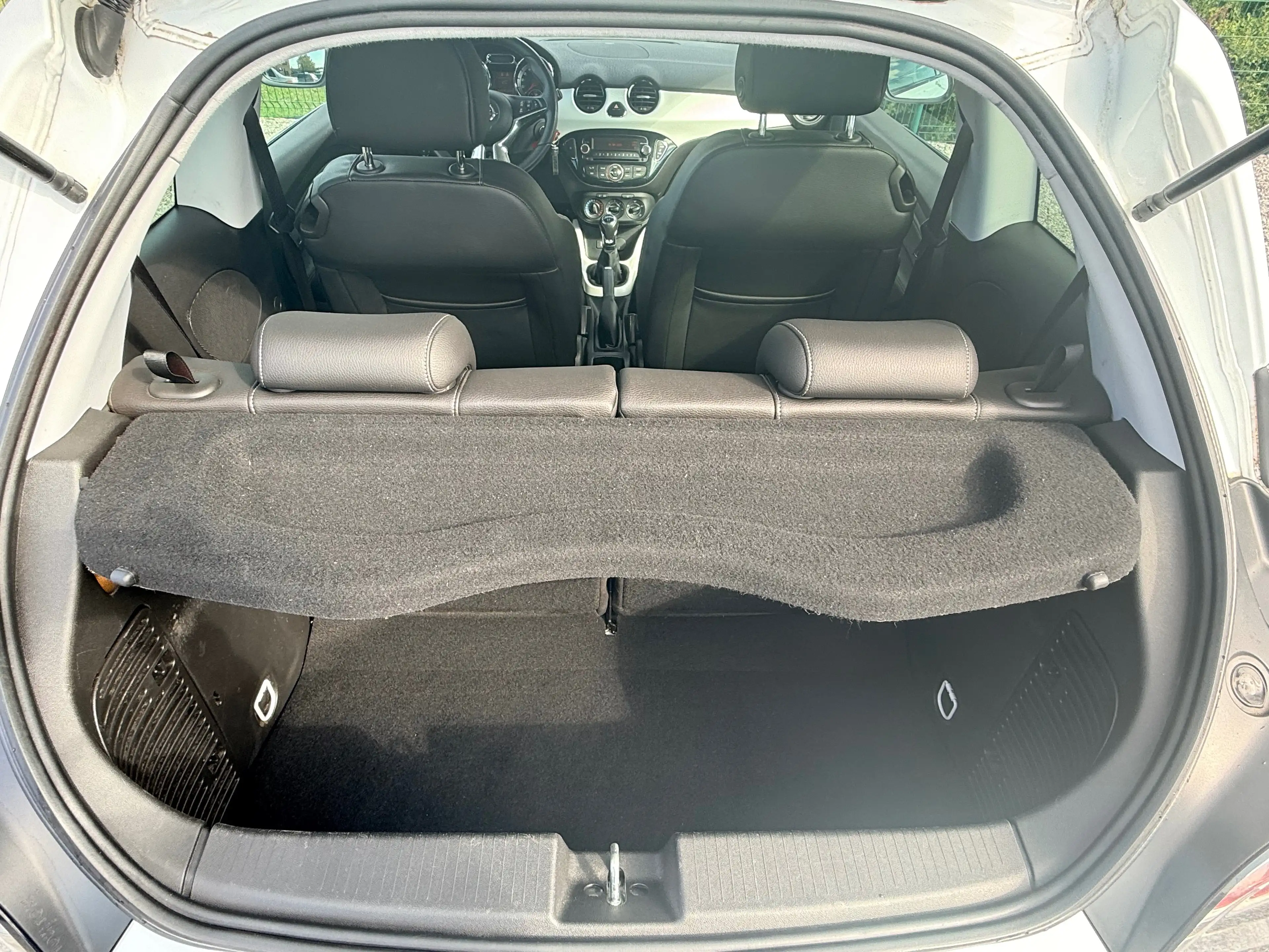 Opel Adam Adam 1.2i // FINITION MOTORSPORT // RADAR AV AR // CLIM // 12 MOIS GARANTIE — photo 10