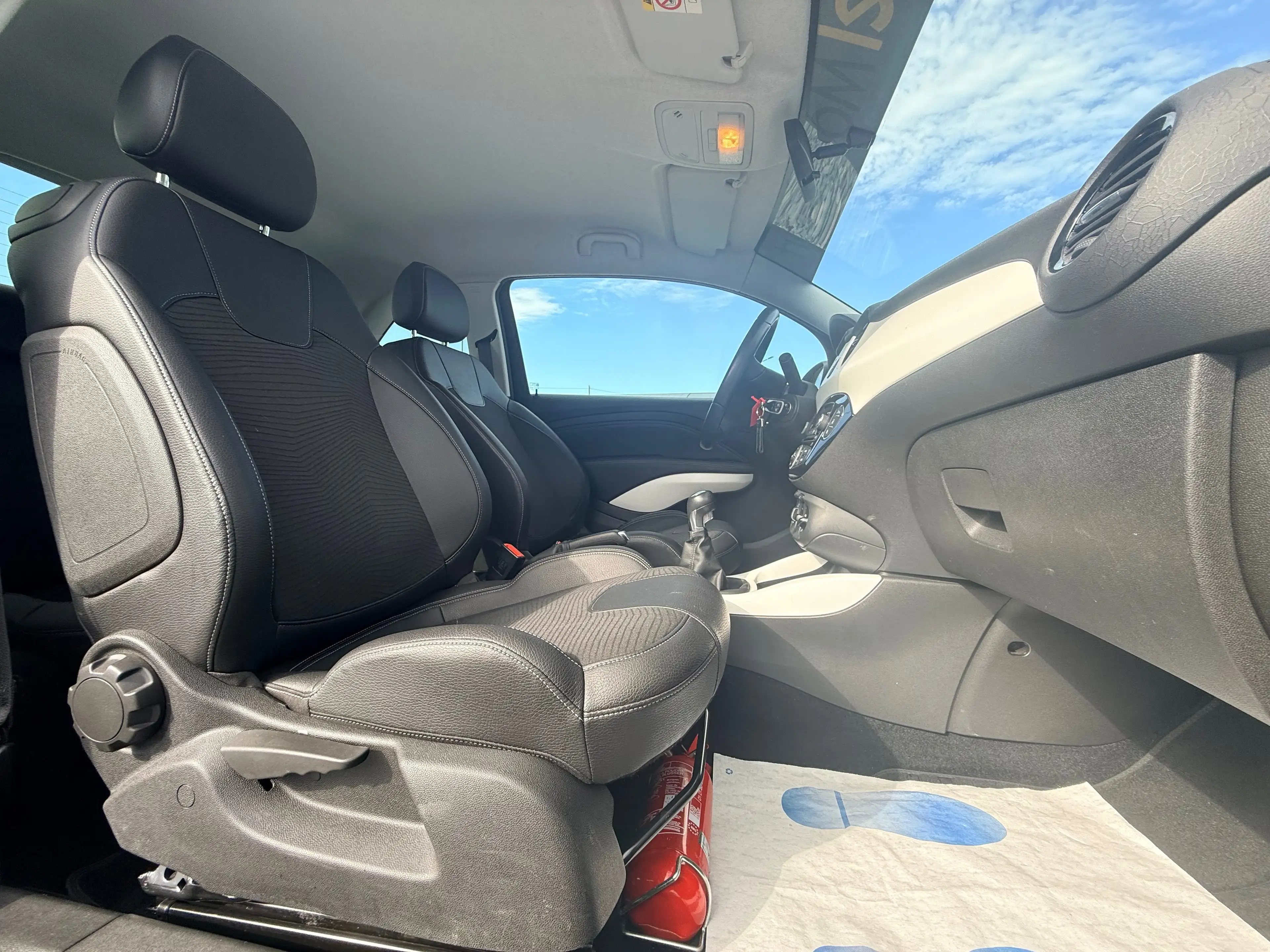 Opel Adam Adam 1.2i // FINITION MOTORSPORT // RADAR AV AR // CLIM // 12 MOIS GARANTIE — photo 14