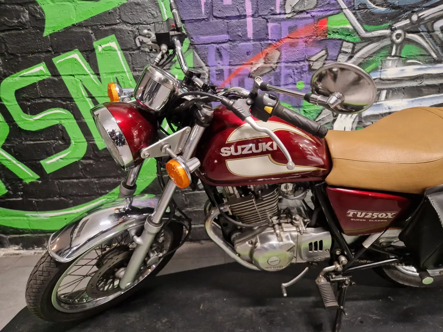 Suzuki TU 250 Rouge - 2