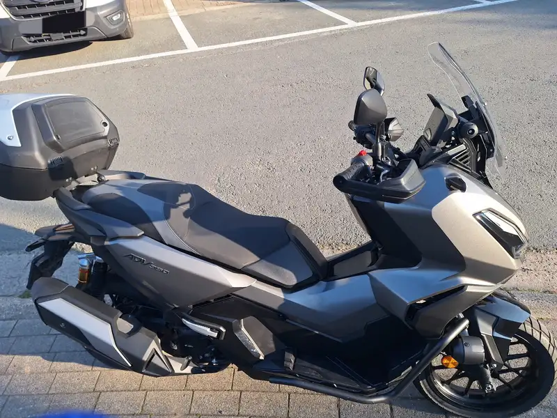 Honda ADV 350 - foto 3