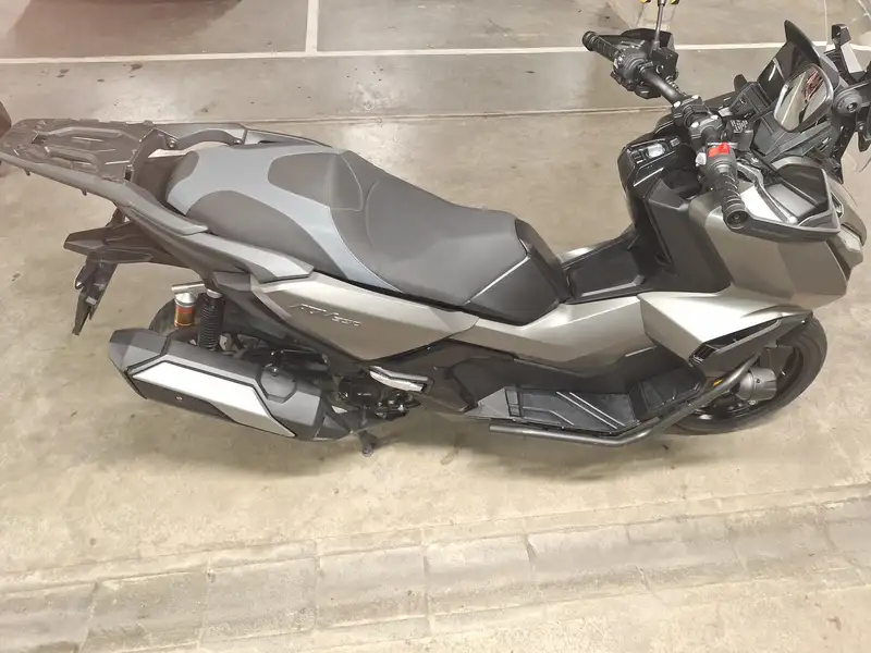 Honda ADV 350 - foto 7