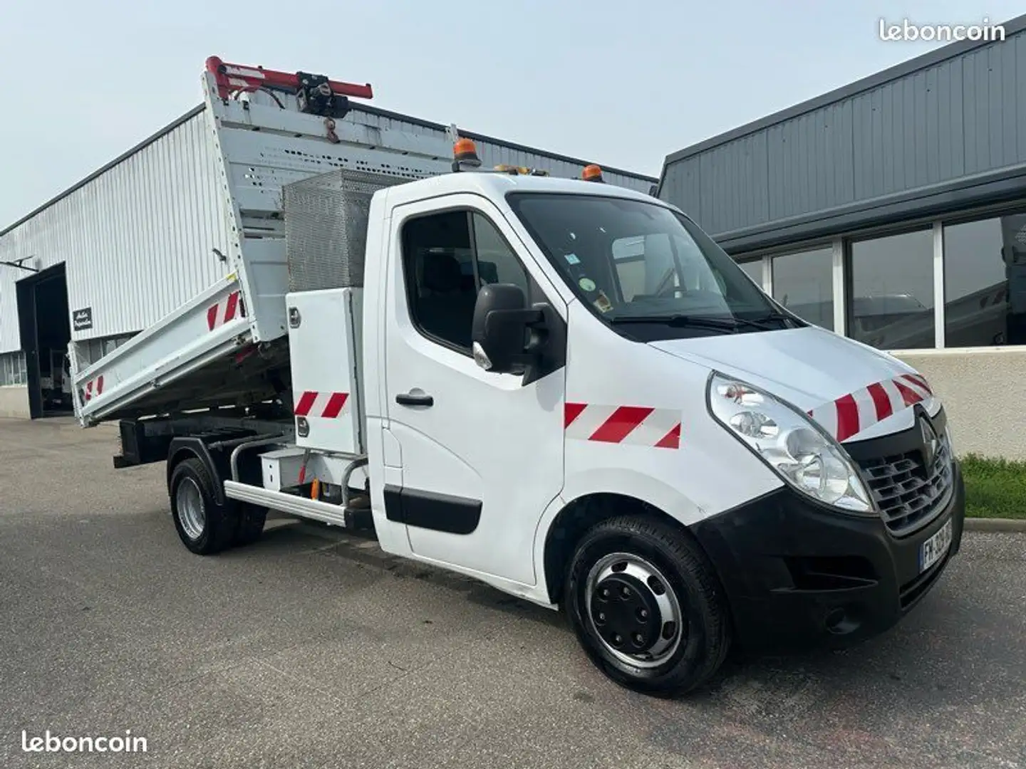 Renault Master 18990ht benne coffre 145ch - 1