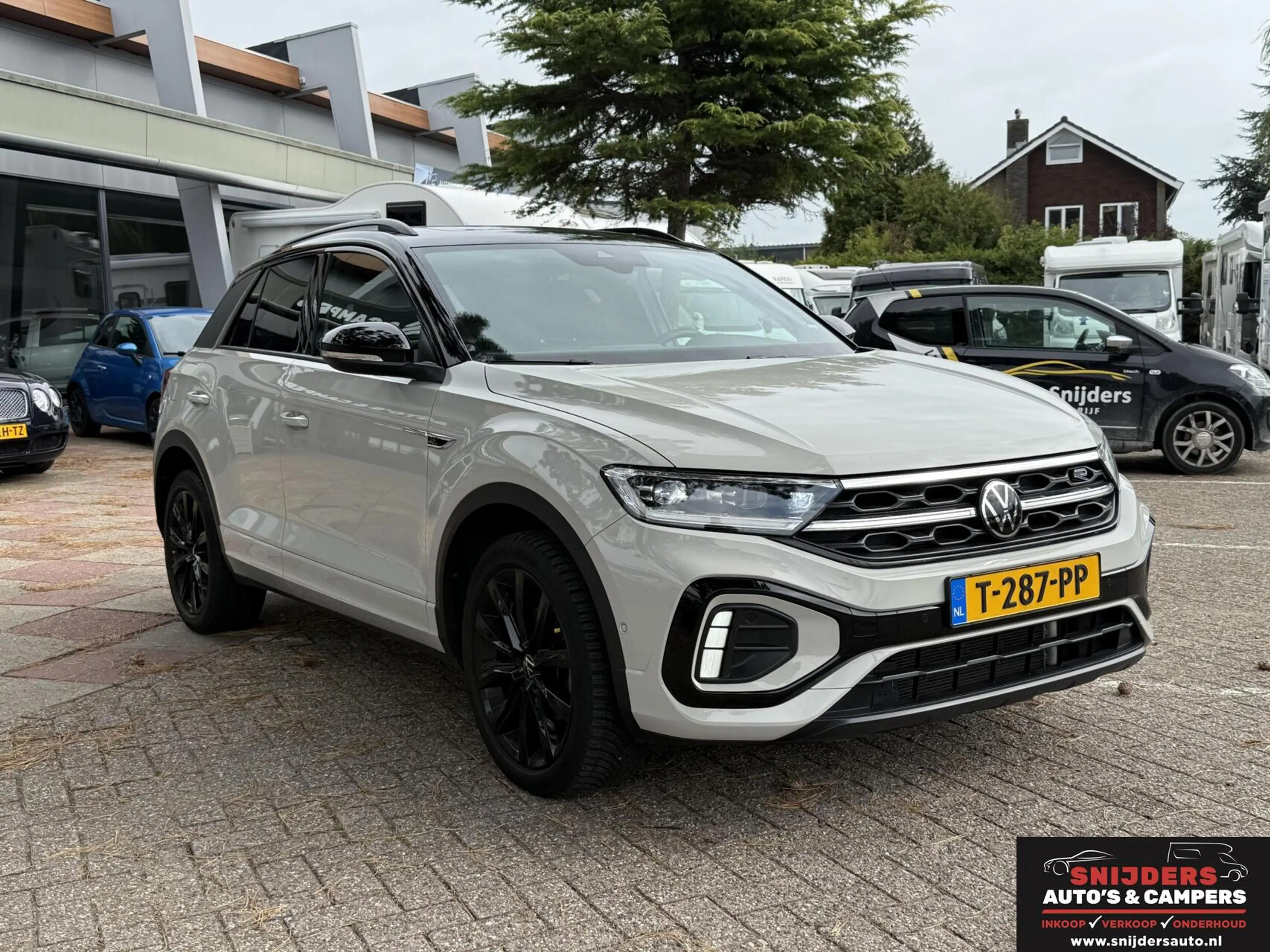 Volkswagen T-Roc 1.5 TSI R-Line panodak Beats audio — photo 2