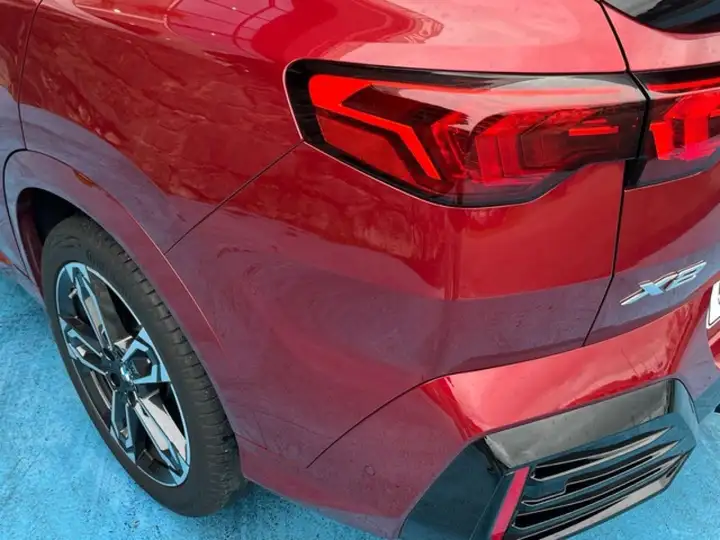 BMW X2 2025, foto 19