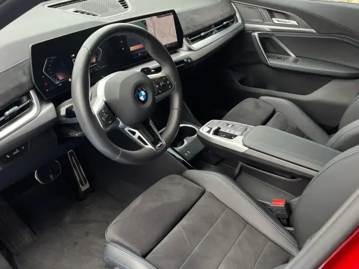 BMW X2 2025, foto 14